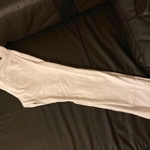 White skinny jeans